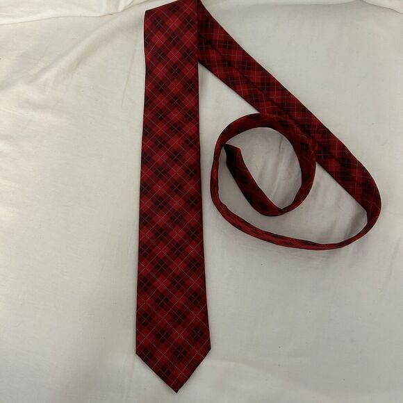 Puccini Men's Necktie Classic Designer Hand Made Red Diamond Plaid tie - Picture 2 of 6
